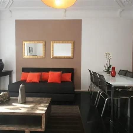 Superb 4 Bedroom Apartment In Lisbon *
